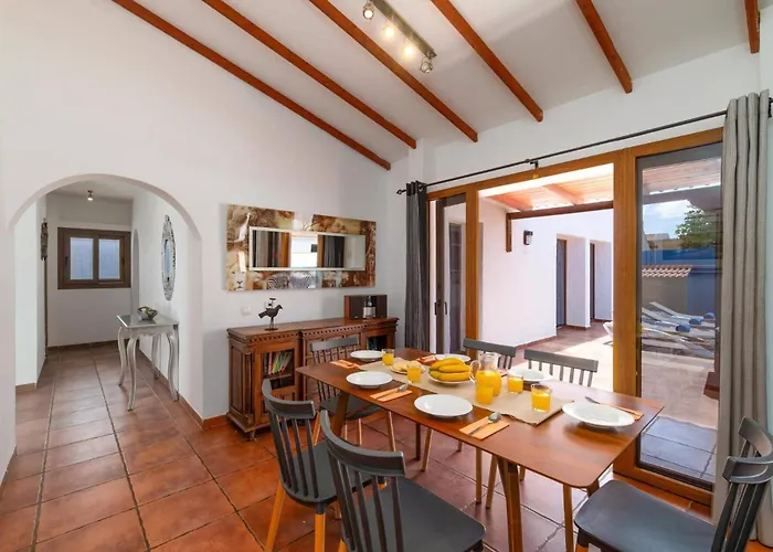 Willa Silvia Ii By *