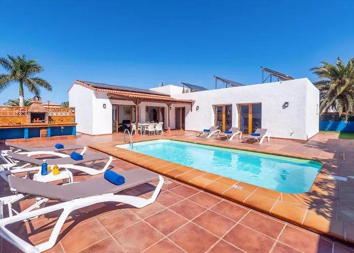 Silvia Ii By Villa Corralejo